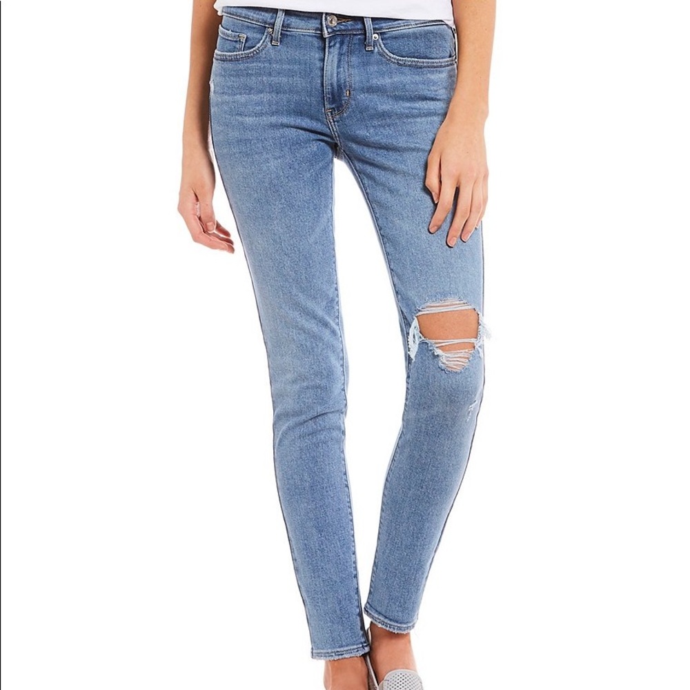 LEVI’S 711 Skinny Jeans (Size 24)